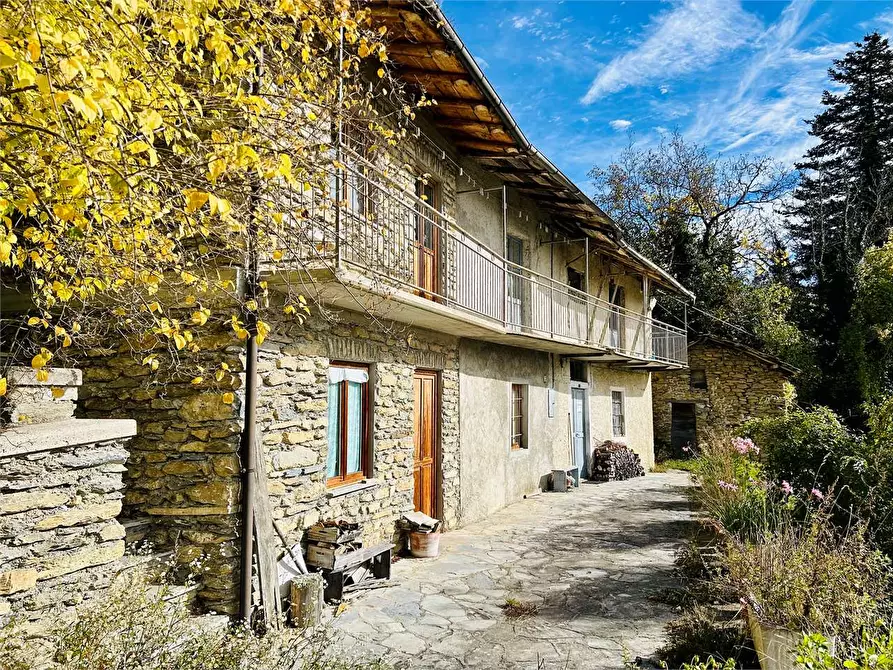 Immagine 1 di Rustico / casale in vendita  in Frazione Albra  a Ormea