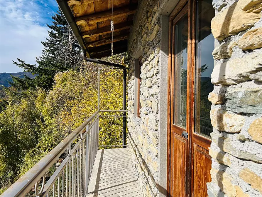 Immagine 9 di Rustico / casale in vendita  in Frazione Albra  a Ormea