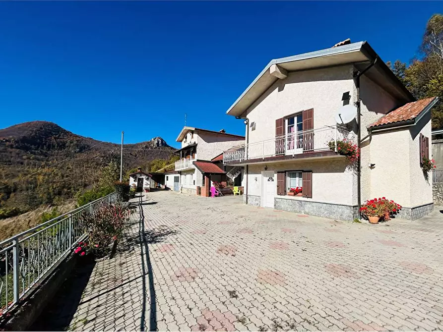 Immagine 1 di Casa indipendente in vendita  in Regione Crose  8 a Garessio