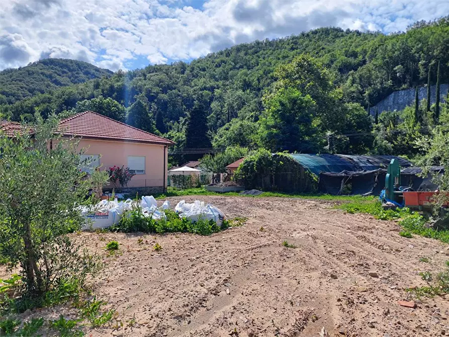 Immagine 12 di Terreno edificabile in vendita  in Via P. Manfredi a Vessalico