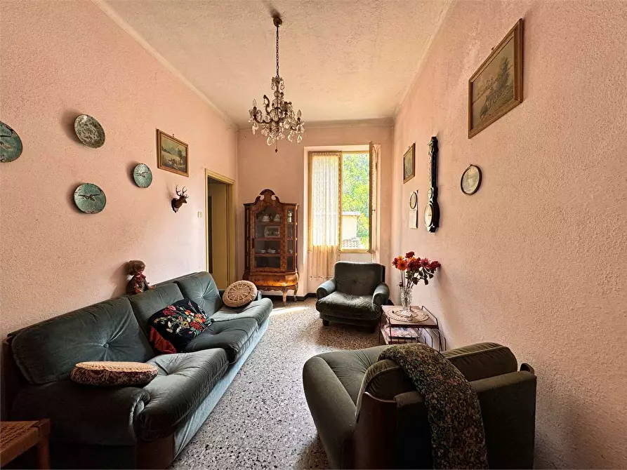 Immagine 11 di Appartamento in vendita  in Via Umberto 1 31 a Ranzo