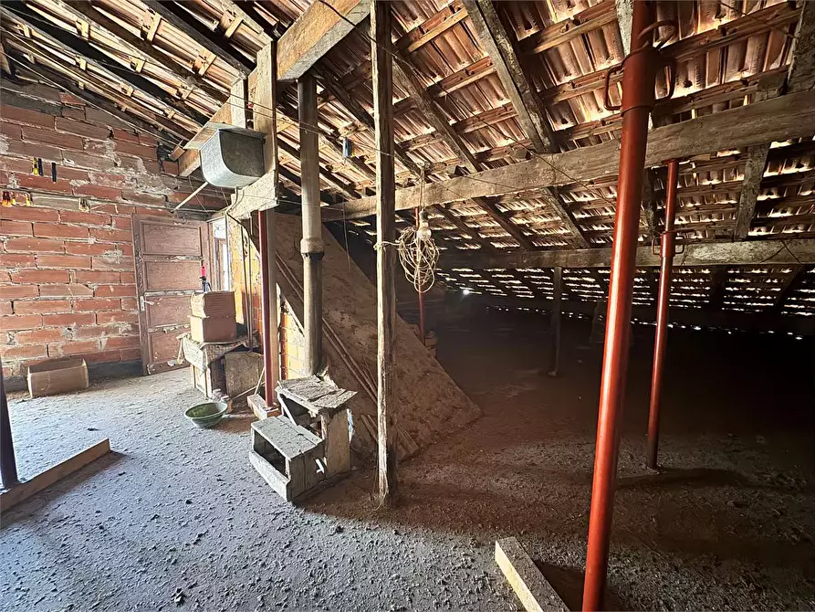 Immagine 31 di Appartamento in vendita  in Via Umberto 1 31 a Ranzo