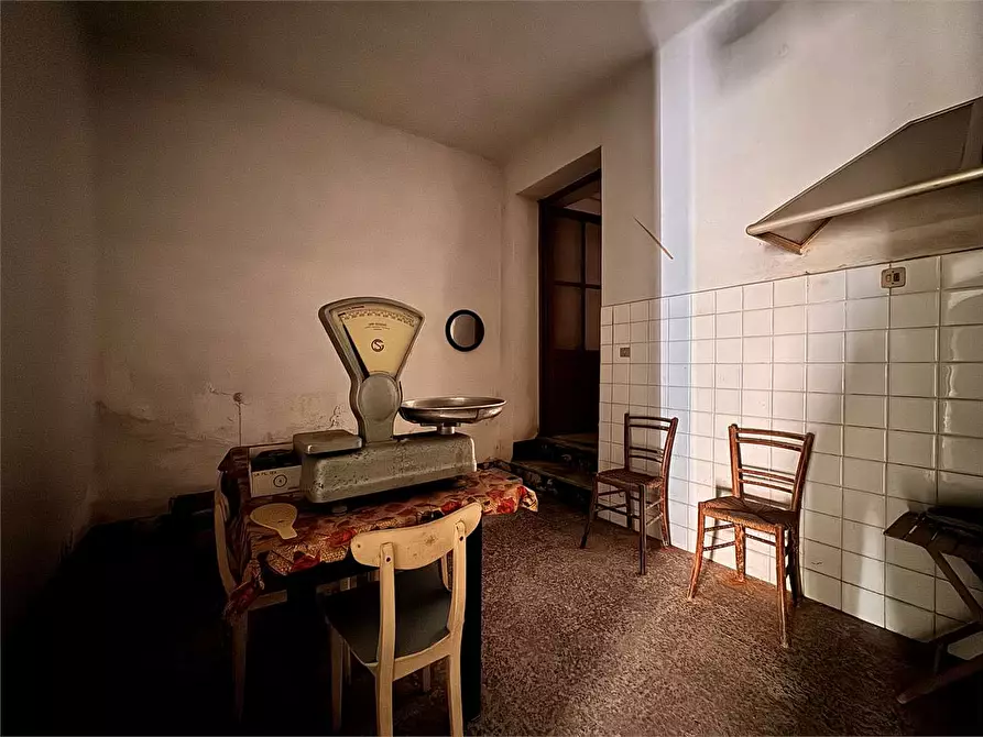 Immagine 43 di Appartamento in vendita  in Via Umberto 1 31 a Ranzo