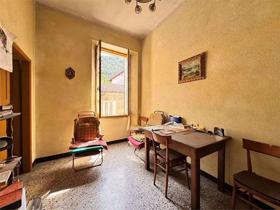 Immagine 11 di Appartamento in vendita  in Via Umberto 1 31 a Ranzo