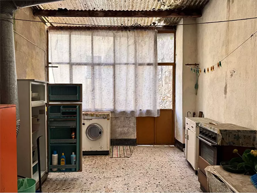 Immagine 20 di Appartamento in vendita  in Via Umberto 1 31 a Ranzo