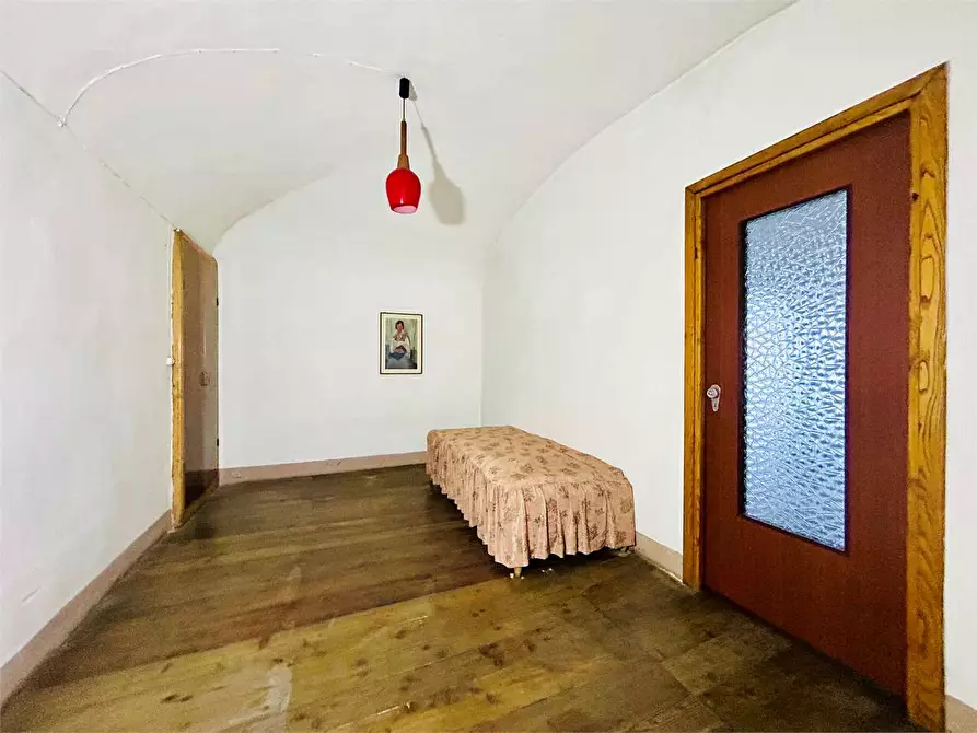 Immagine 11 di Appartamento in vendita  in Ponte di Nava  41 a Ormea