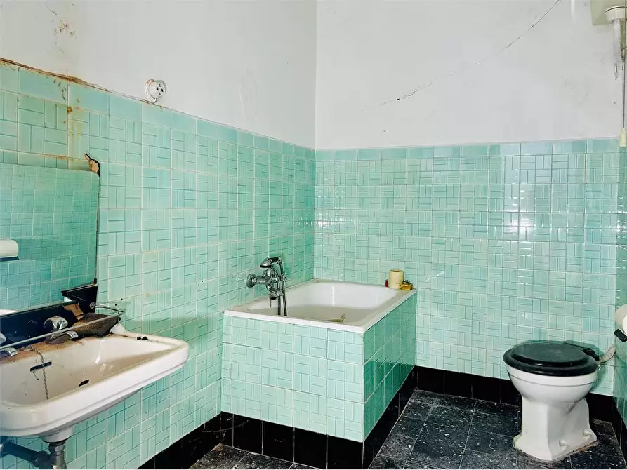 Immagine 24 di Appartamento in vendita  in Ponte di Nava  41 a Ormea