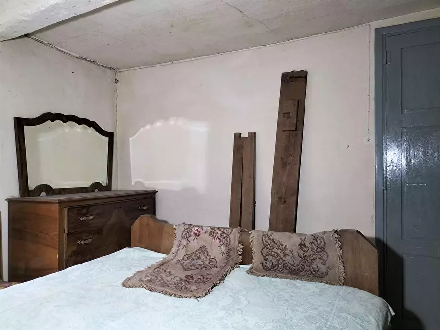 Immagine 16 di Porzione di casa in vendita  a Cosio D'arroscia