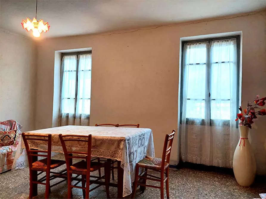 Immagine 9 di Casa indipendente in vendita  in Piazza Vittorio Veneto 9 a Borghetto D'arroscia