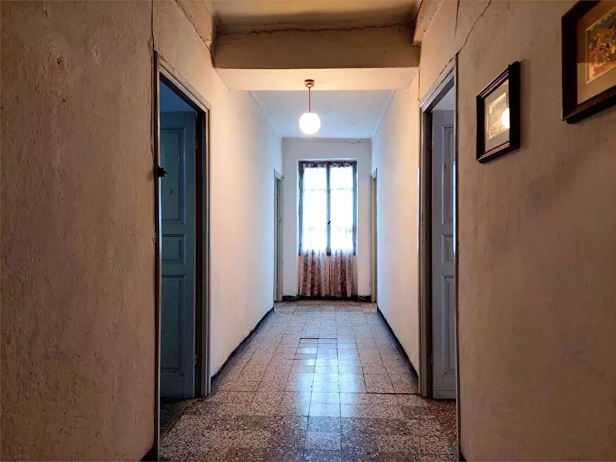 Immagine 10 di Casa indipendente in vendita  in Piazza Vittorio Veneto 9 a Borghetto D'arroscia