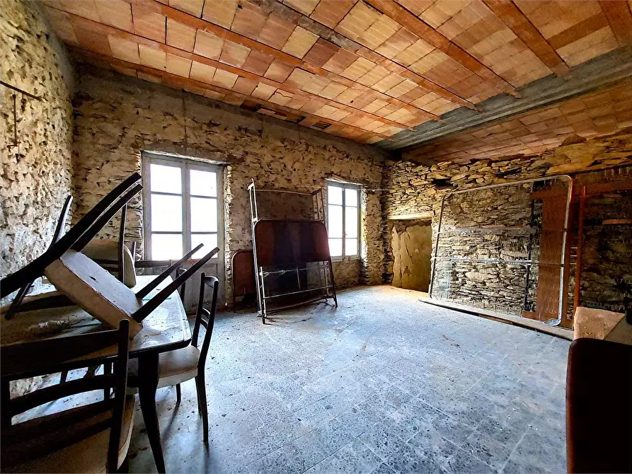 Immagine 30 di Casa indipendente in vendita  in Piazza Vittorio Veneto 9 a Borghetto D'arroscia