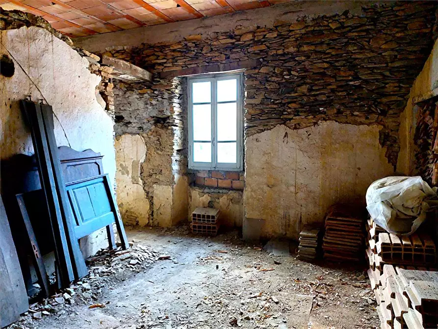 Immagine 33 di Casa indipendente in vendita  in Piazza Vittorio Veneto 9 a Borghetto D'arroscia