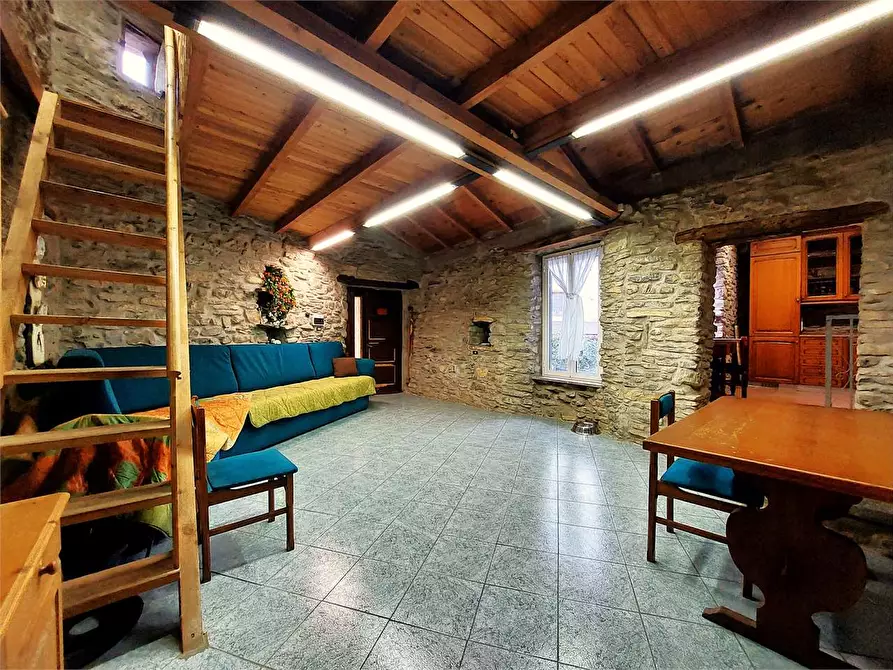 Immagine 5 di Casa indipendente in vendita  in Salita Case Soprane  9 a Pieve Di Teco