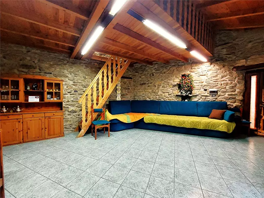 Immagine 4 di Casa indipendente in vendita  in Salita Alle Case Soprane 9 a Pieve Di Teco