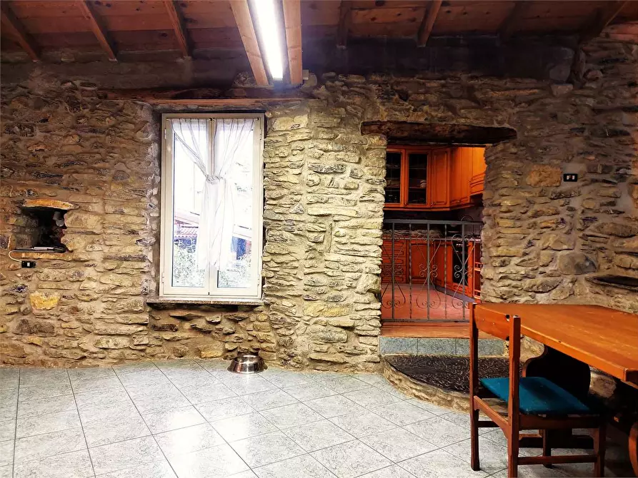 Immagine 10 di Casa indipendente in vendita  in Salita Case Soprane  9 a Pieve Di Teco