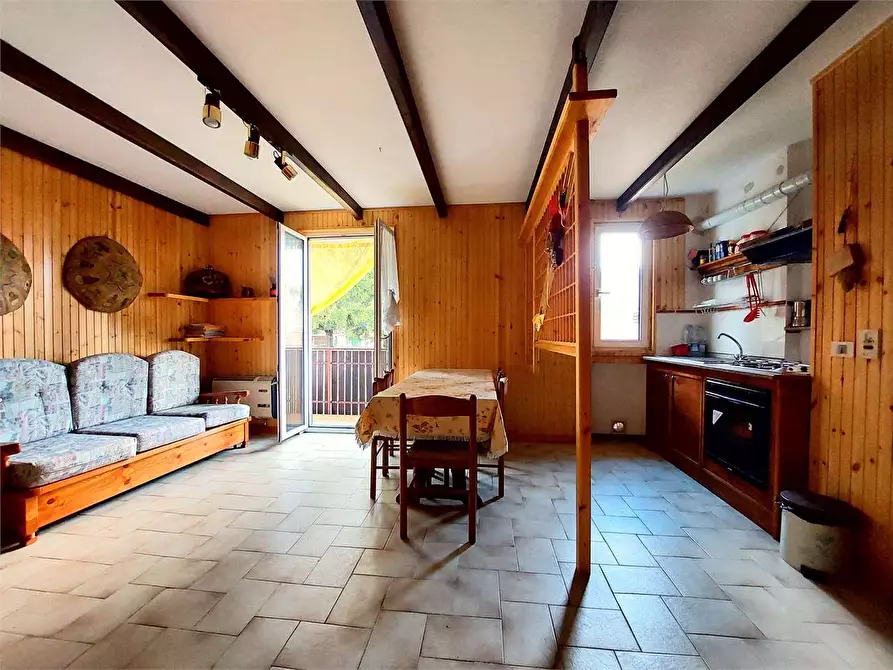 Immagine 4 di Appartamento in vendita  in Frazione Monesi di Mendatica Condominio del Sole a Mendatica