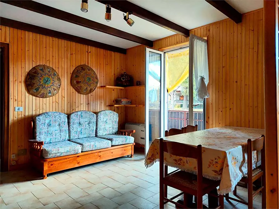 Immagine 11 di Appartamento in vendita  in Frazione Monesi di Mendatica Condominio del Sole a Mendatica