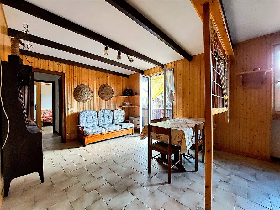 Immagine 12 di Appartamento in vendita  in Frazione Monesi di Mendatica Condominio del Sole a Mendatica