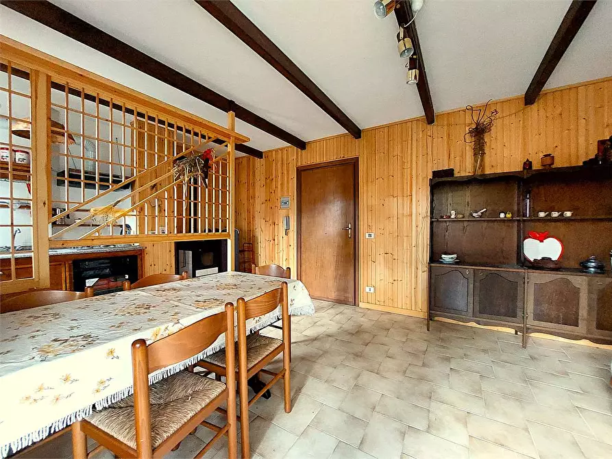 Immagine 13 di Appartamento in vendita  in Frazione Monesi di Mendatica Condominio del Sole a Mendatica