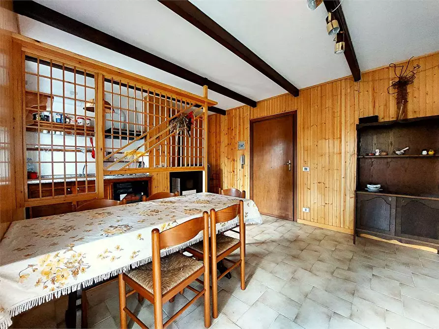 Immagine 15 di Appartamento in vendita  in Frazione Monesi di Mendatica Condominio del Sole a Mendatica