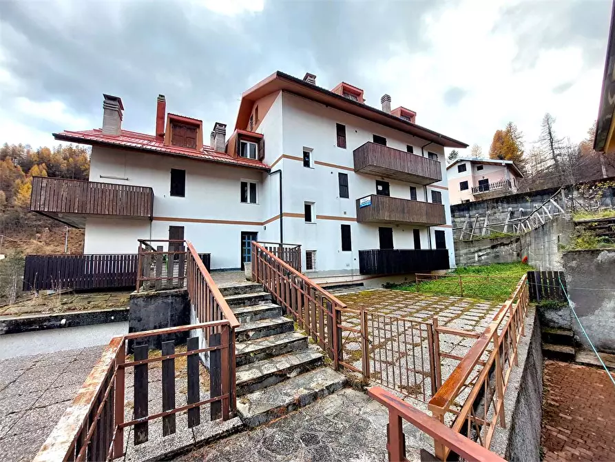 Immagine 24 di Appartamento in vendita  in Frazione Monesi di Mendatica Condominio del Sole a Mendatica