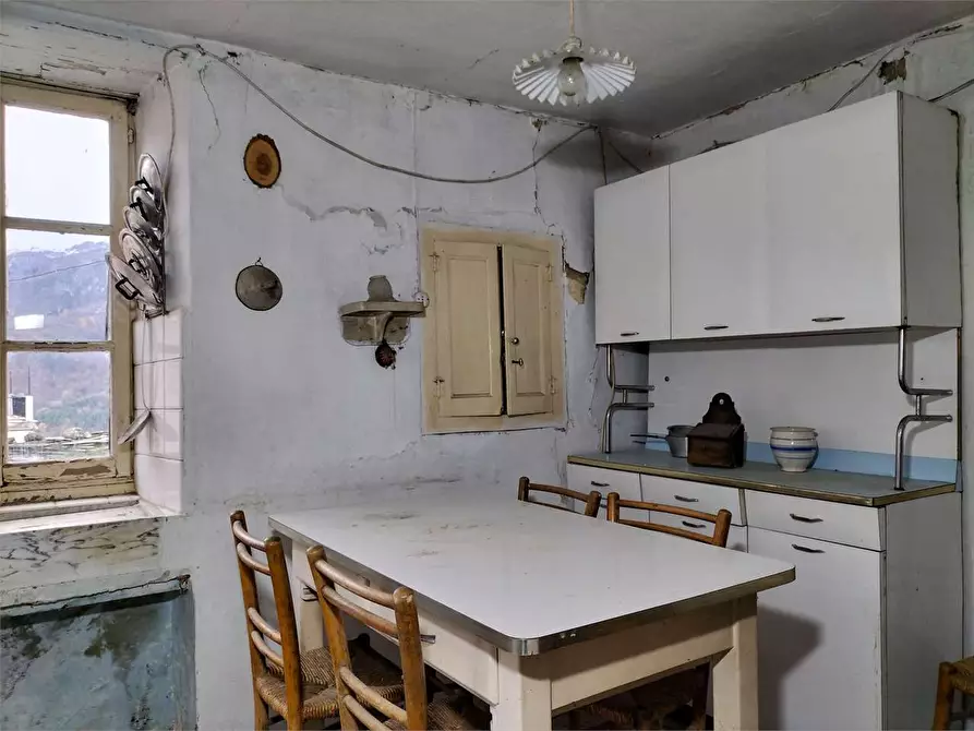 Immagine 8 di Porzione di casa in vendita  a Cosio D'arroscia