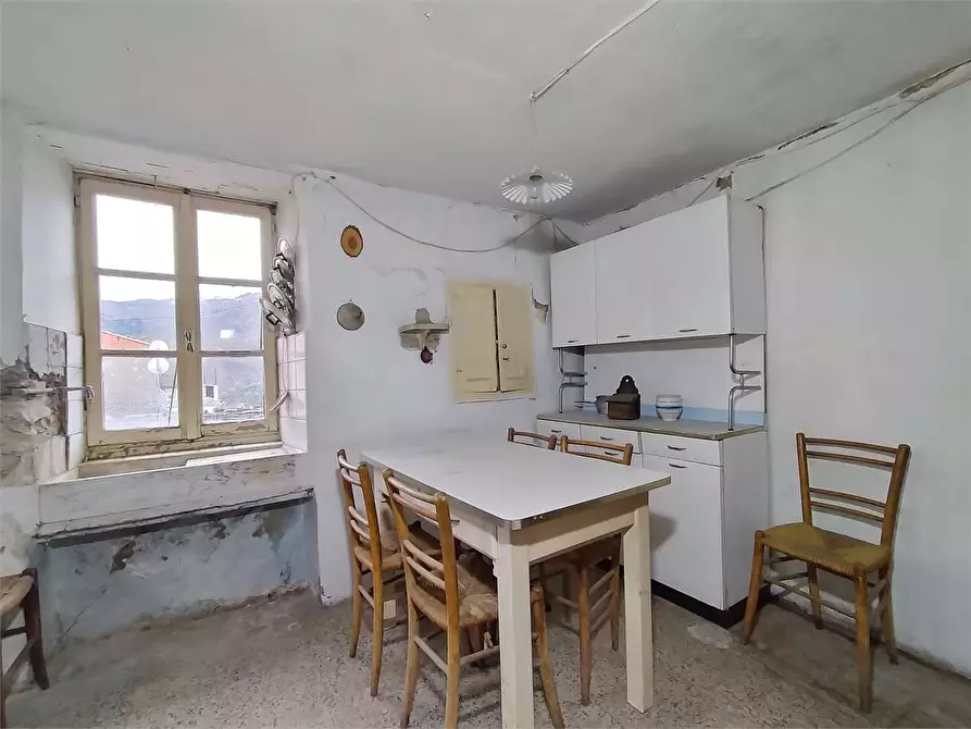 Immagine 4 di Porzione di casa in vendita  a Cosio D'arroscia