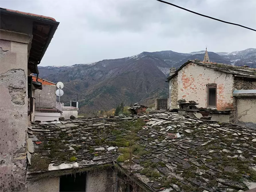 Immagine 11 di Porzione di casa in vendita  a Cosio D'arroscia
