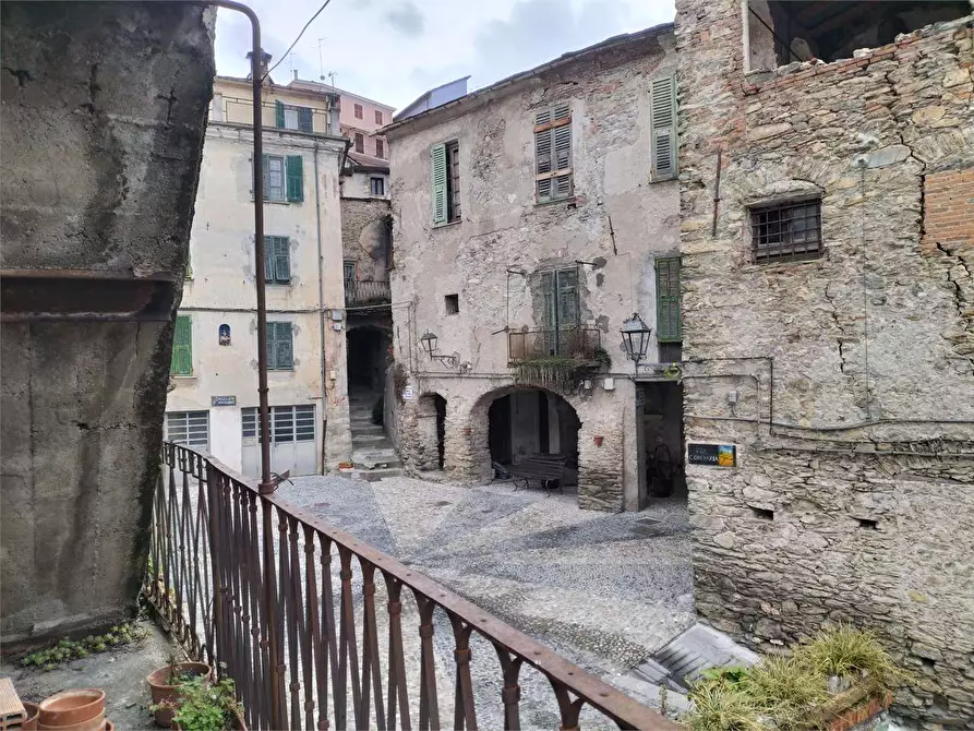 Immagine 9 di Porzione di casa in vendita  a Cosio D'arroscia