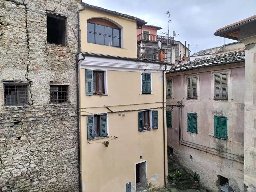 Immagine 10 di Porzione di casa in vendita  a Cosio D'arroscia
