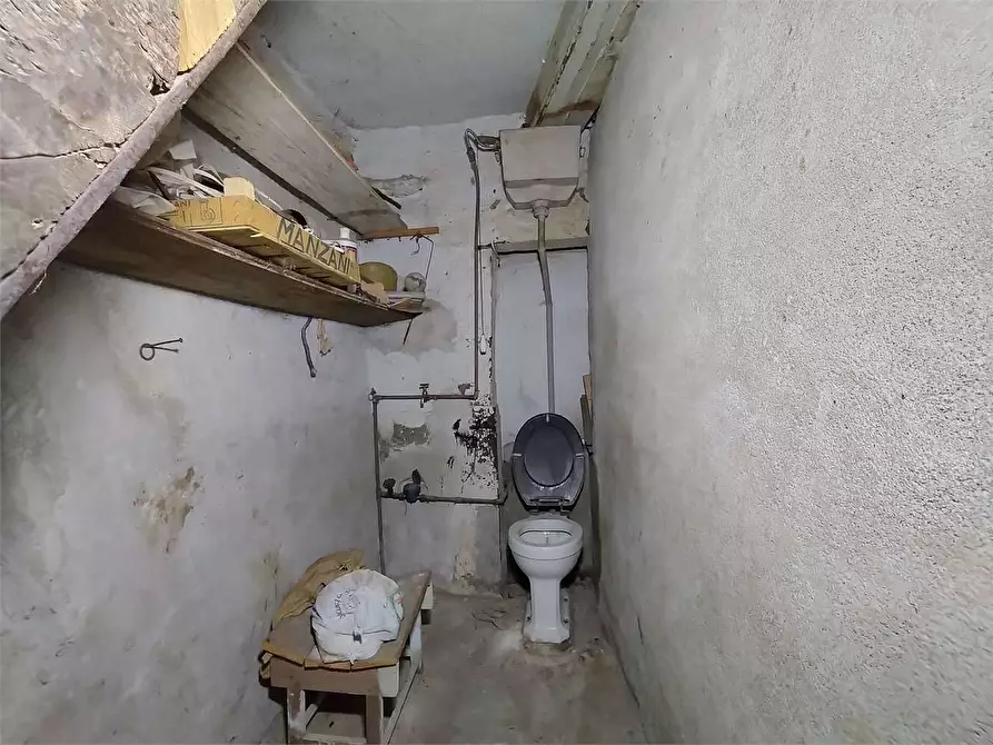 Immagine 26 di Porzione di casa in vendita  a Cosio D'arroscia