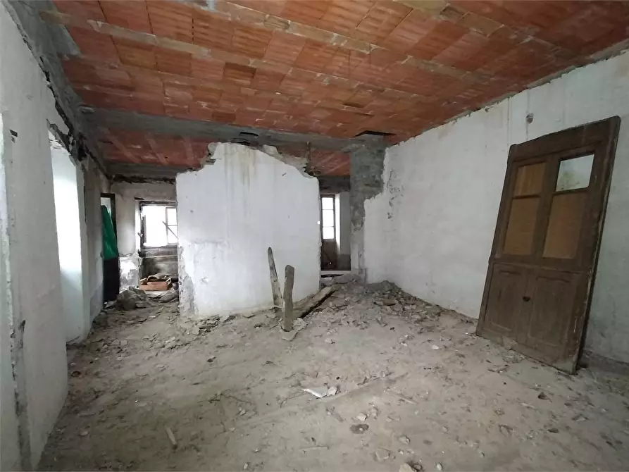 Immagine 30 di Porzione di casa in vendita  a Cosio D'arroscia