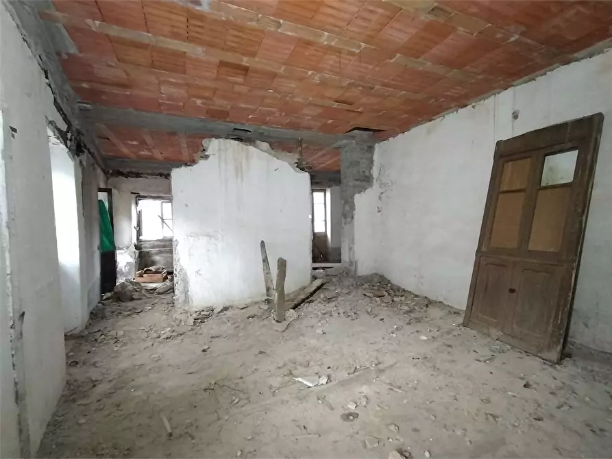 Immagine 28 di Porzione di casa in vendita  a Cosio D'arroscia