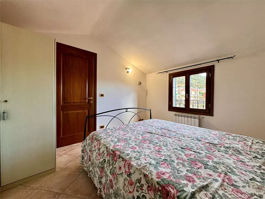 Immagine 18 di Casa indipendente in vendita  in Piazza Castello 4 a Aurigo