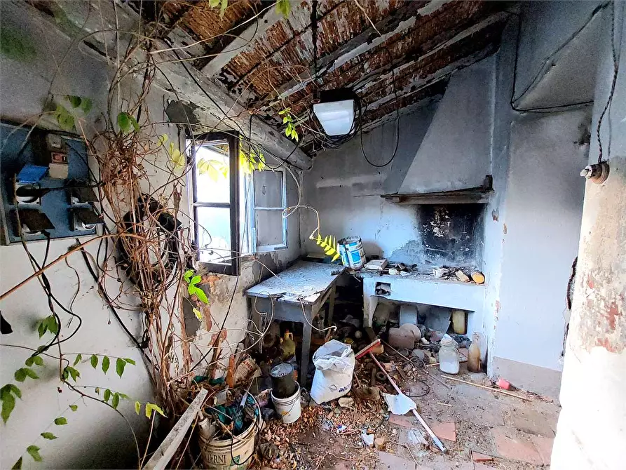 Immagine 9 di Rustico / casale in vendita  in Piazza Vittorio Veneto a Pontedassio