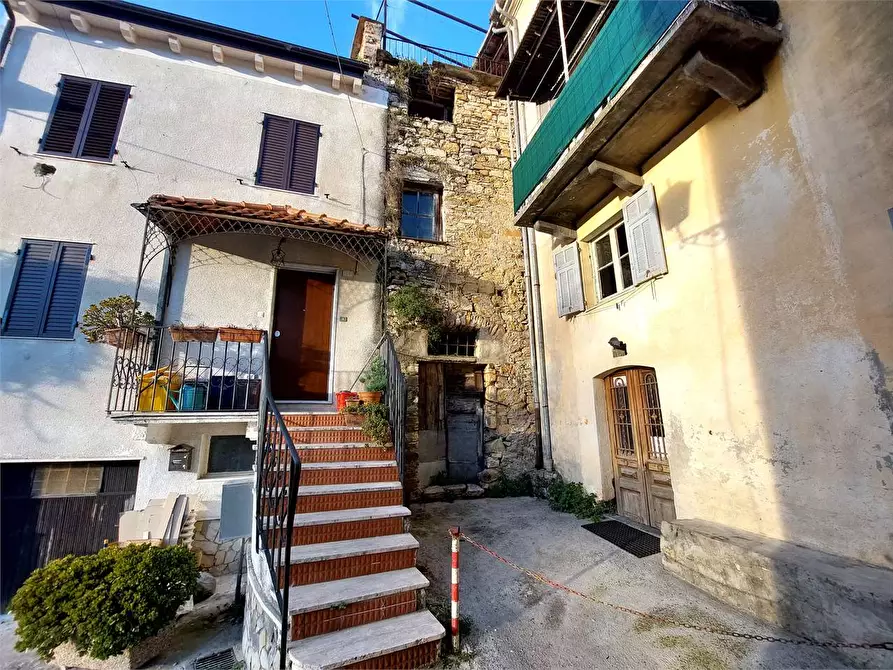 Immagine 1 di Rustico / casale in vendita  in Via XX Settembre a Pontedassio