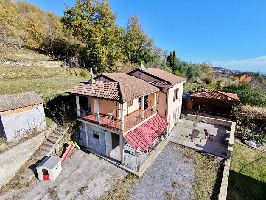 Immagine 3 di Casa indipendente in vendita  in Frazione Lenzari 6 a Vessalico