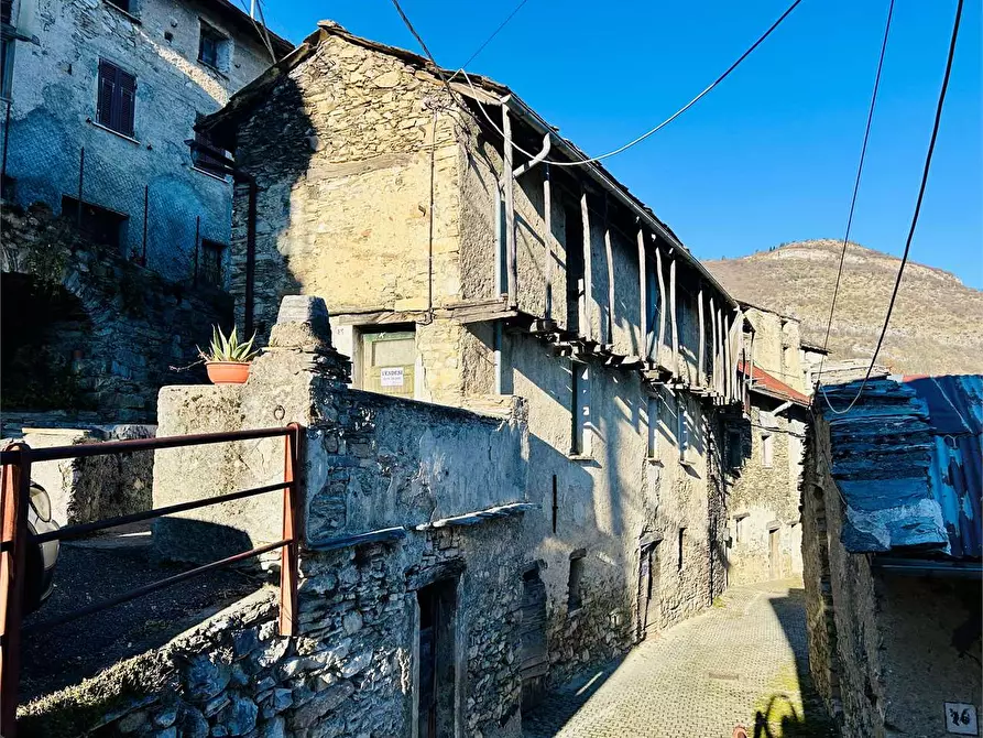 Immagine 1 di Rustico / casale in vendita  in Ruora, Via San Rocco a Caprauna