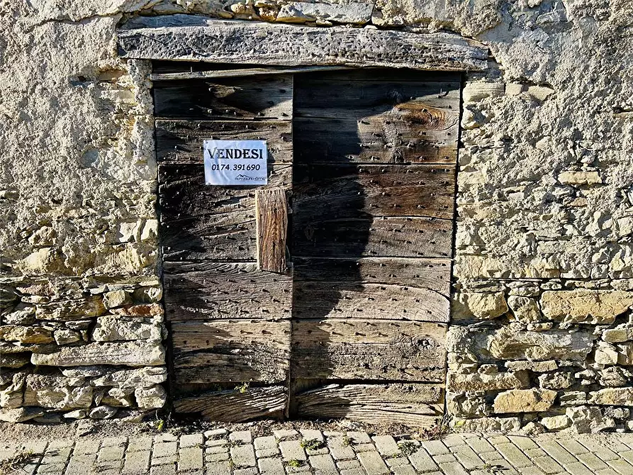 Immagine 15 di Rustico / casale in vendita  in Ruora, Via San Rocco a Caprauna