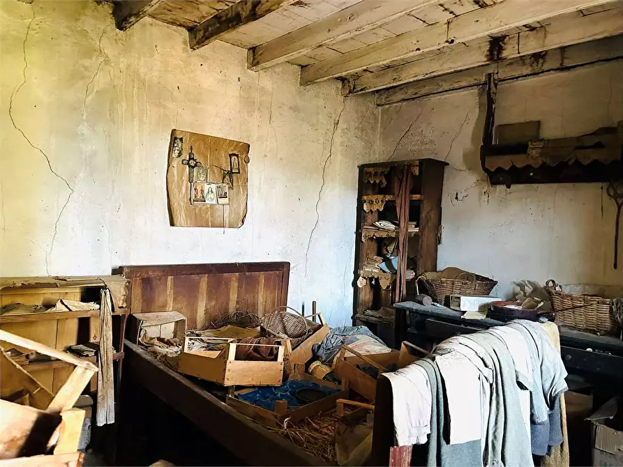 Immagine 22 di Rustico / casale in vendita  in Ruora, Via San Rocco a Caprauna
