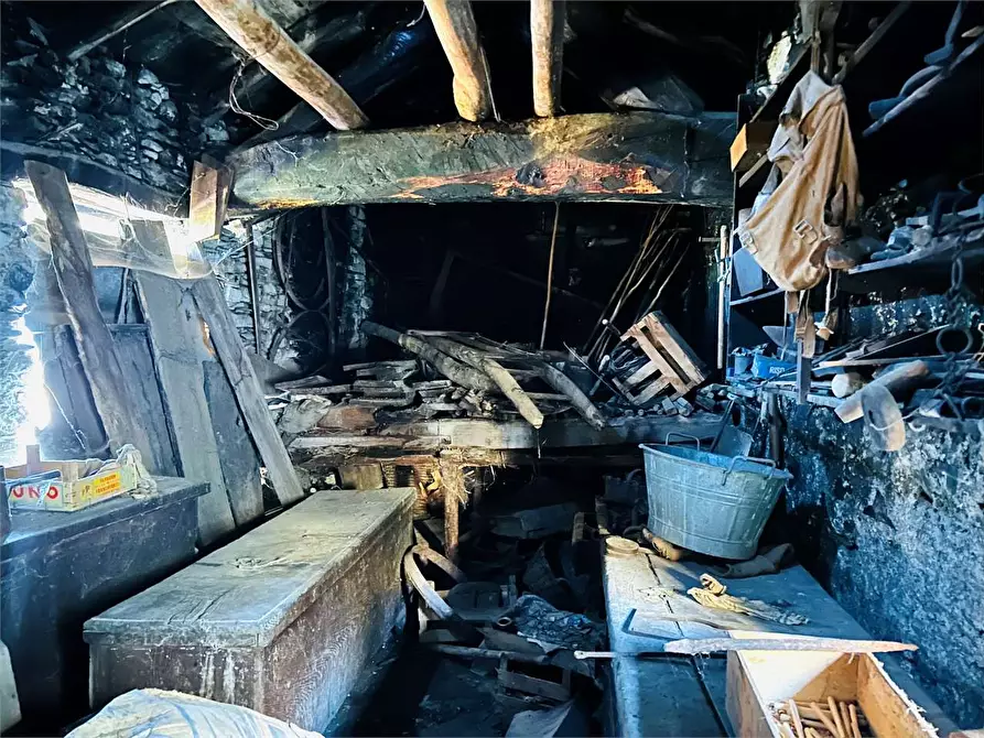 Immagine 19 di Rustico / casale in vendita  in Ruora, Via San Rocco a Caprauna