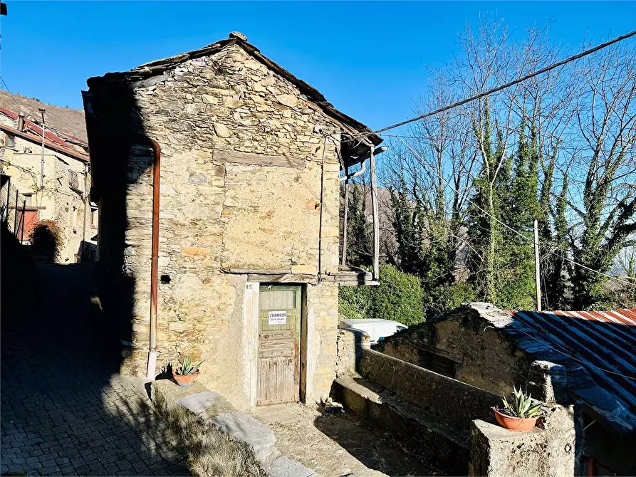 Immagine 5 di Rustico / casale in vendita  in Ruora, Via San Rocco a Caprauna
