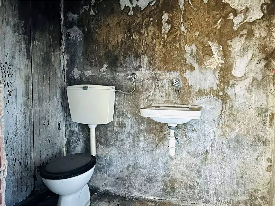 Immagine 6 di Rustico / casale in vendita  in Ruora, Via San Rocco a Caprauna