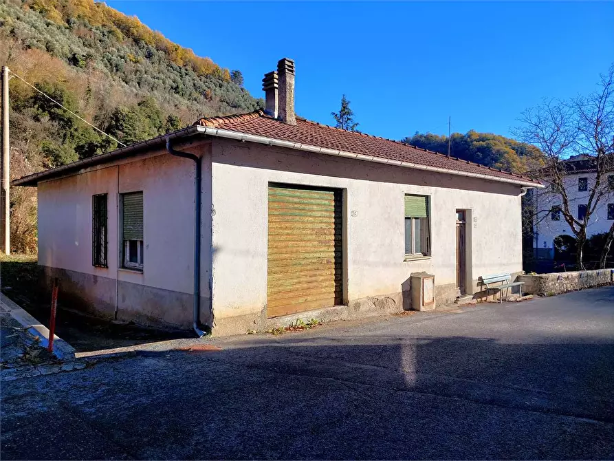 Immagine 1 di Casa indipendente in vendita  in Borgata Gandalino 1 a Pornassio