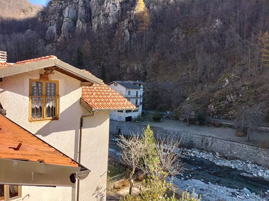 Immagine 4 di Appartamento in vendita  in Viale Cagna  66 a Ormea