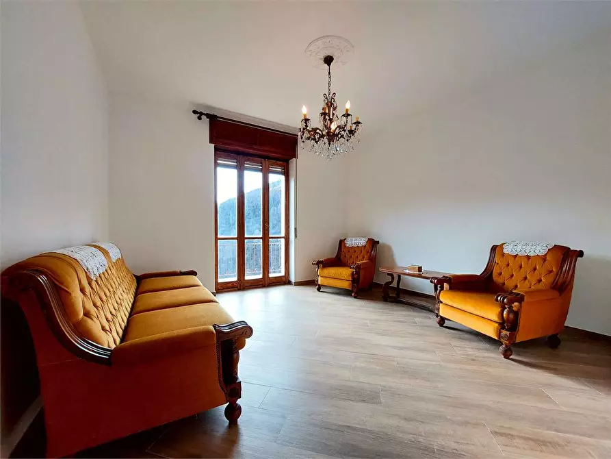 Immagine 17 di Appartamento in vendita  in Via Valdarmella Località Pronzai a Ormea