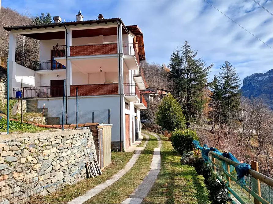Immagine 46 di Appartamento in vendita  in Via Valdarmella Località Pronzai a Ormea