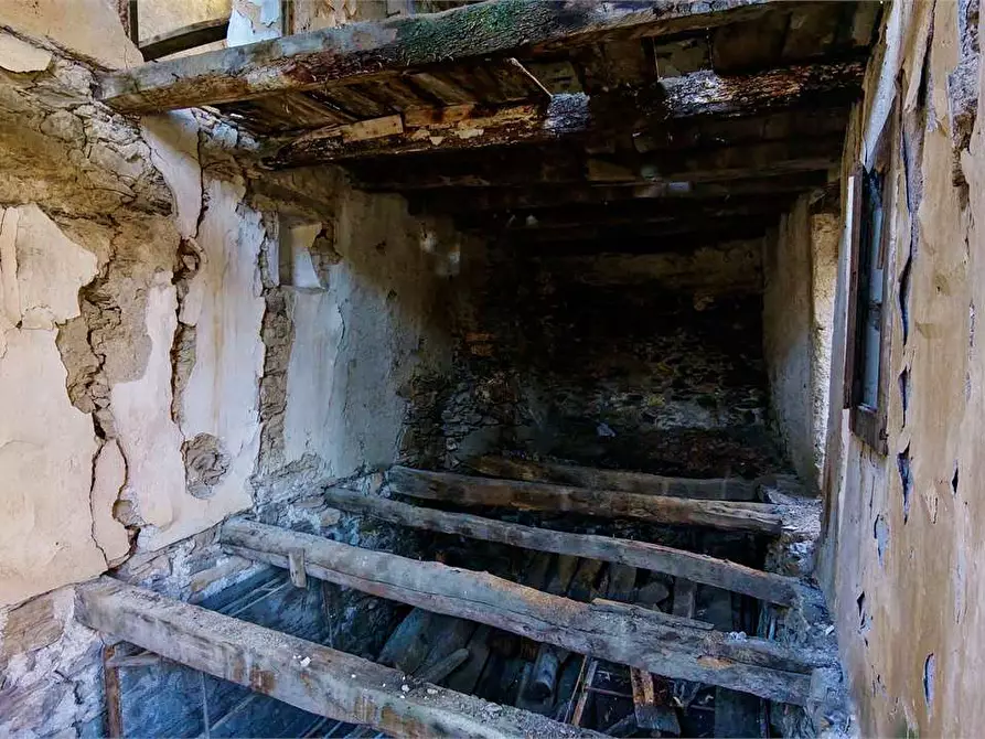 Immagine 9 di Rustico / casale in vendita  in Al castello a Rezzo