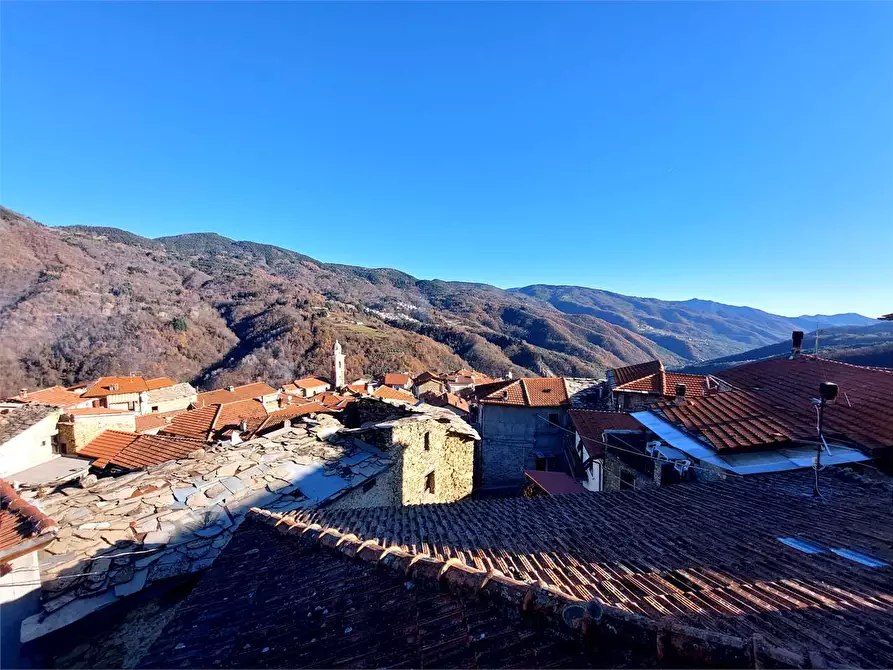 Immagine 3 di Casa indipendente in vendita  in Via VI Novembre 1 a Montegrosso Pian Latte