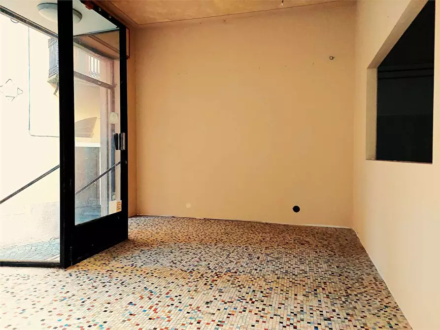 Immagine 5 di Stabile in vendita  in Via Bassi 45 a Ormea